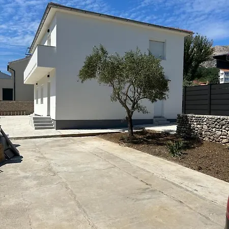 Apartment Kety Baska (Krk)